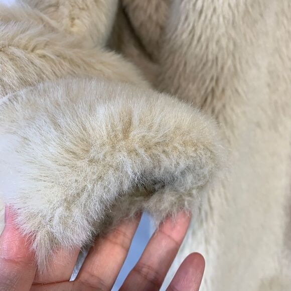 CANADIAN made padou faux fur convertible jacket - Picture 5 of 12